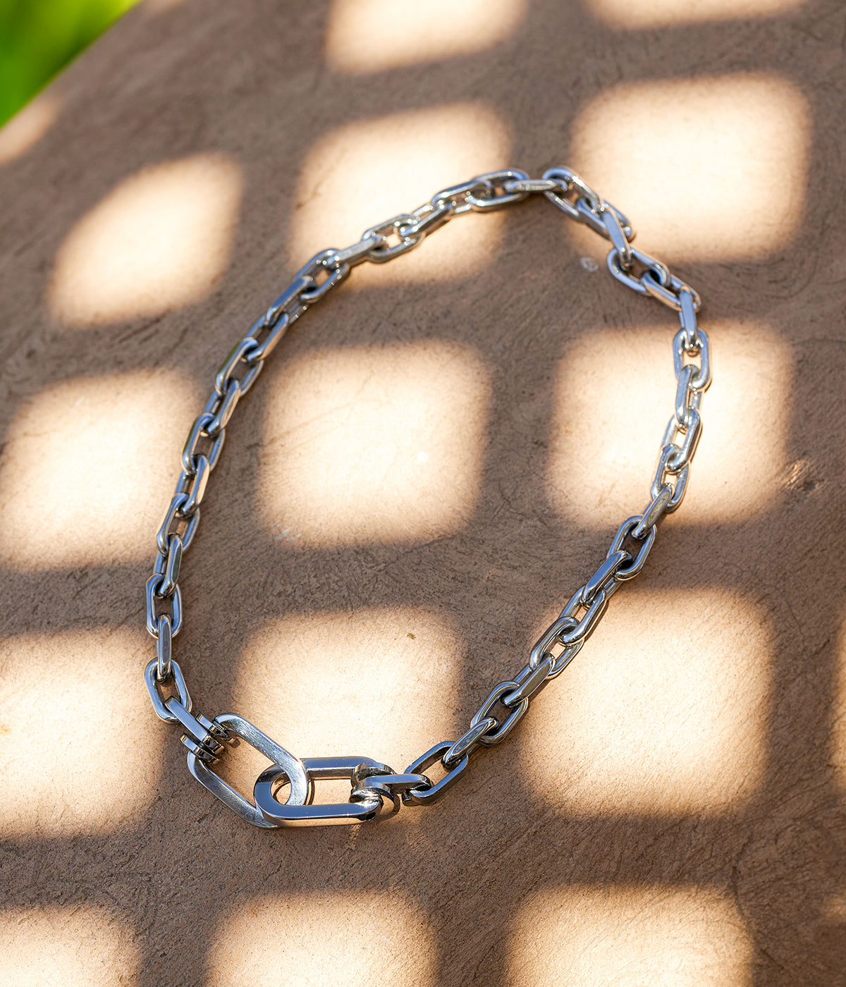 Necklace Avenir (Golden steel)