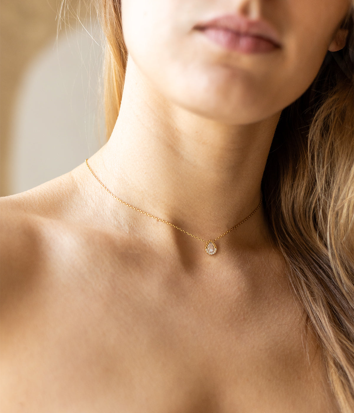 Back jewel Ilona (Golden steel)